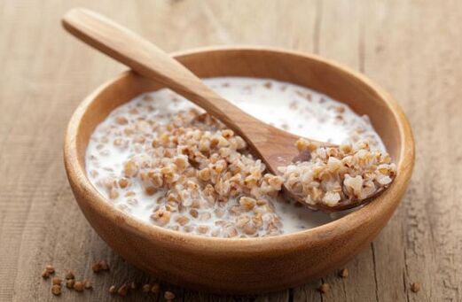 Soba porridge with kefir